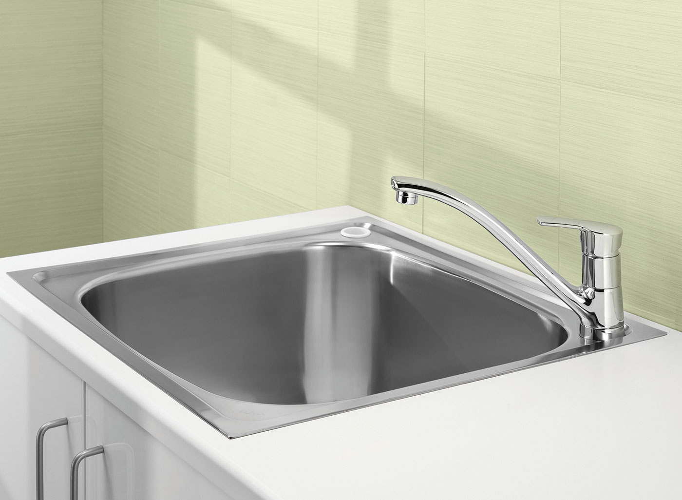 flush-fitting laundry tubs from Clark are designed to add style to any laundry.