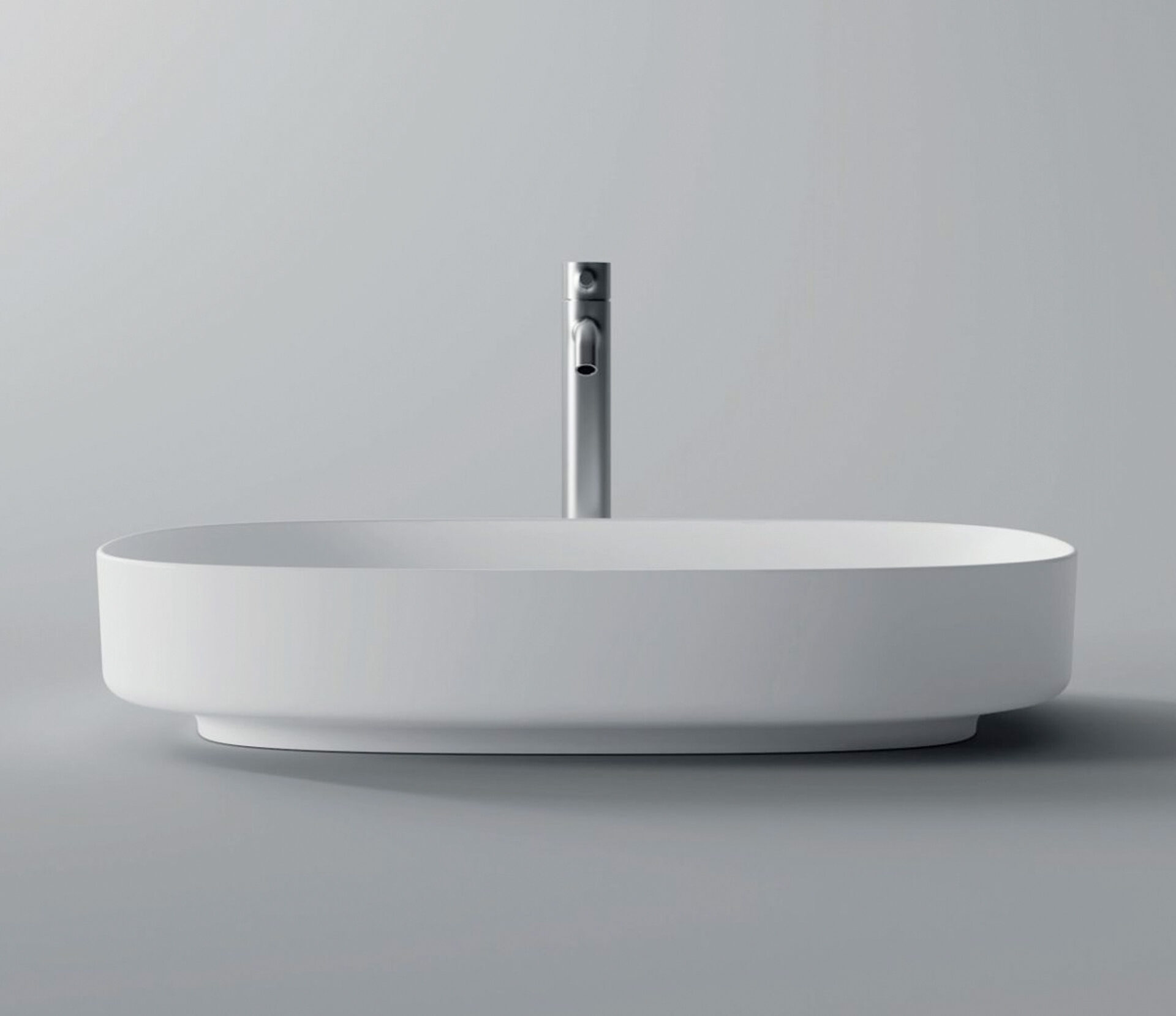 The Form basin collection offers a new contemporary style with its smooth sanitary edges and is known for its floating effect on the bottom.