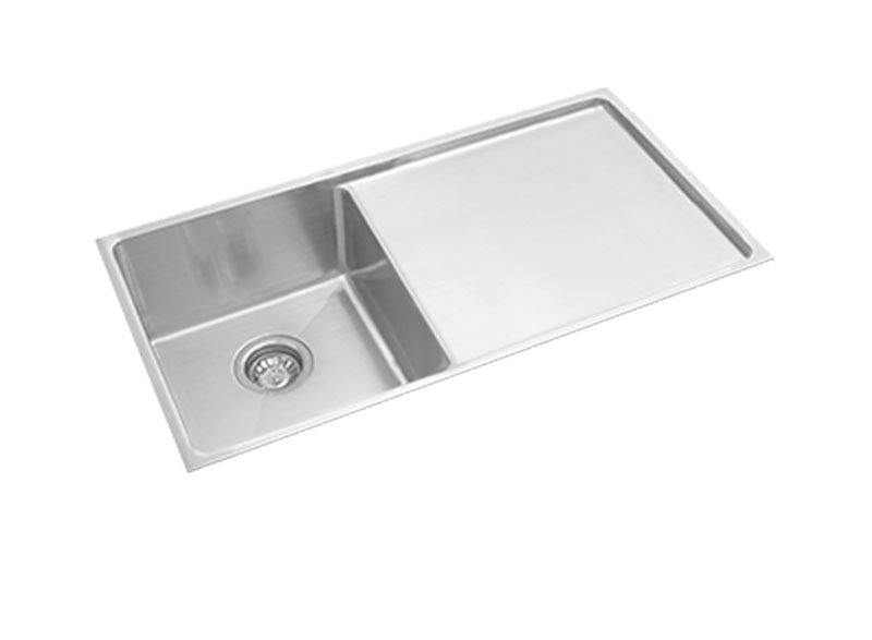 The Excellence Squareline range is handmade from brushed 304 stainless steel and can be under mounted or top mounted. The range has been designed with 90 degree corners and sleek